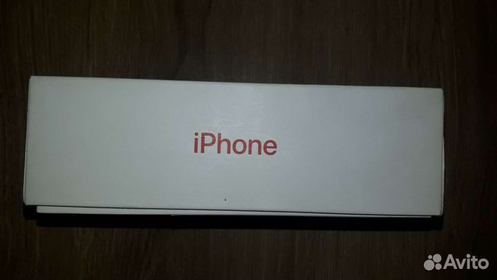 Коробка (iPhone 7 product red)