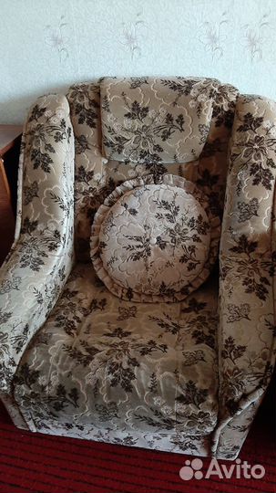 Диван и 2 кресла