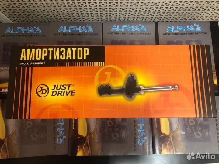 Стойка газомасляная задняя левая Toyota Harrier