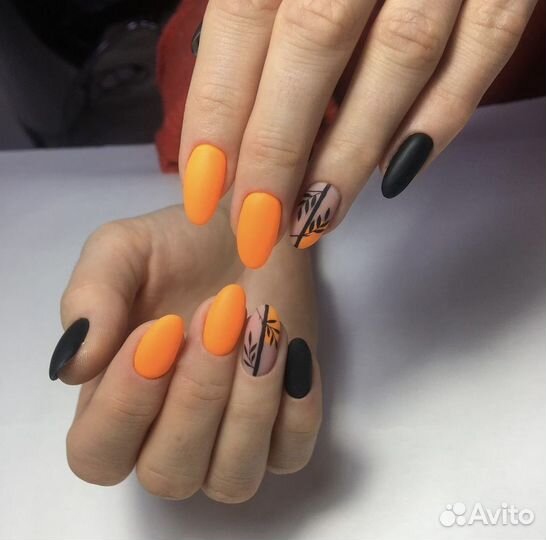 Мастер маникюра и педикюра