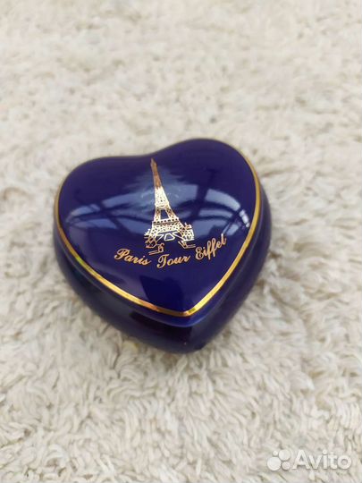 Шкатулка для ювелирных украшений