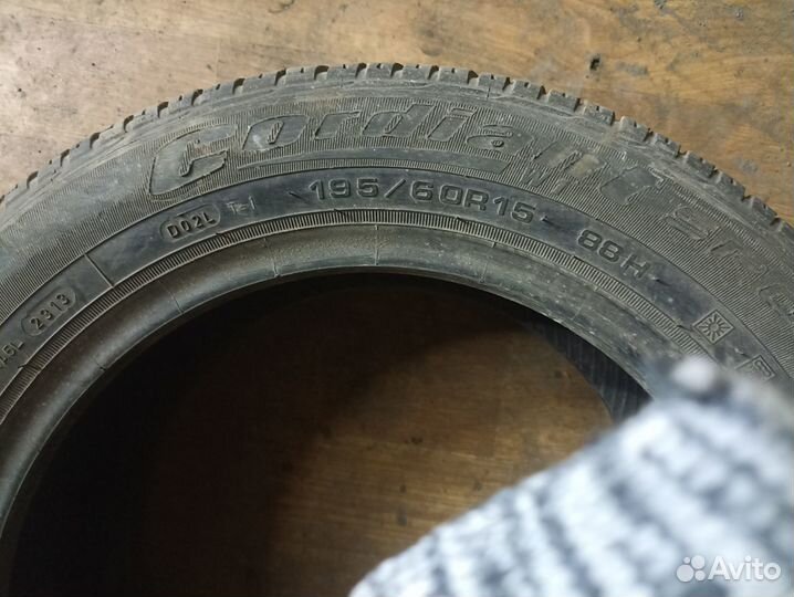 Accelera X-Grip Studdable 195/85 R15