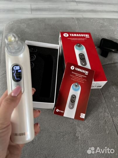 Прибор для вакуумной чистки и пилинга лица