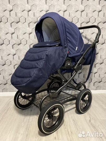 Коляска 3 в 1 Zippy Classic (как Новая)