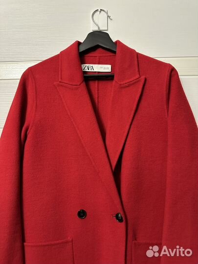 Пальто zara красное