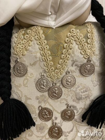 Кукла в национальном костюме