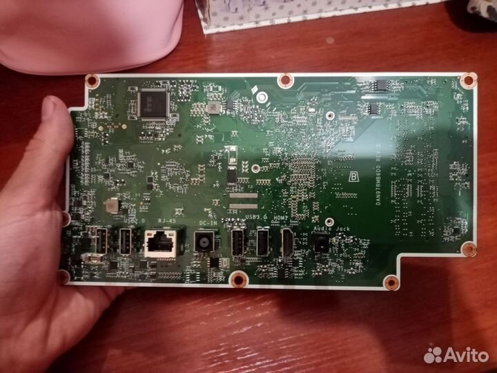Мат плата на i5 8250u