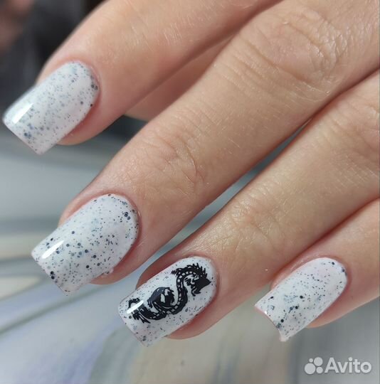 Маникюр и педикюр