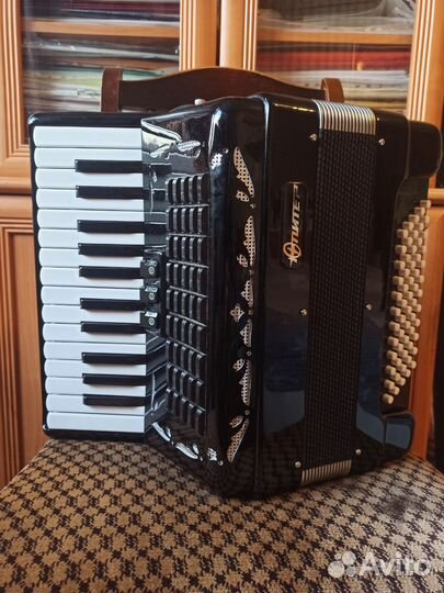 Аккордеон Юпитер 1/2