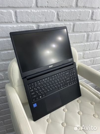 Как новый Acer Extensa 15