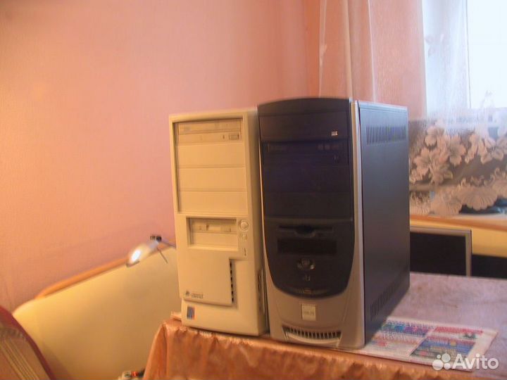 Компьютерные системные блоки рабочие