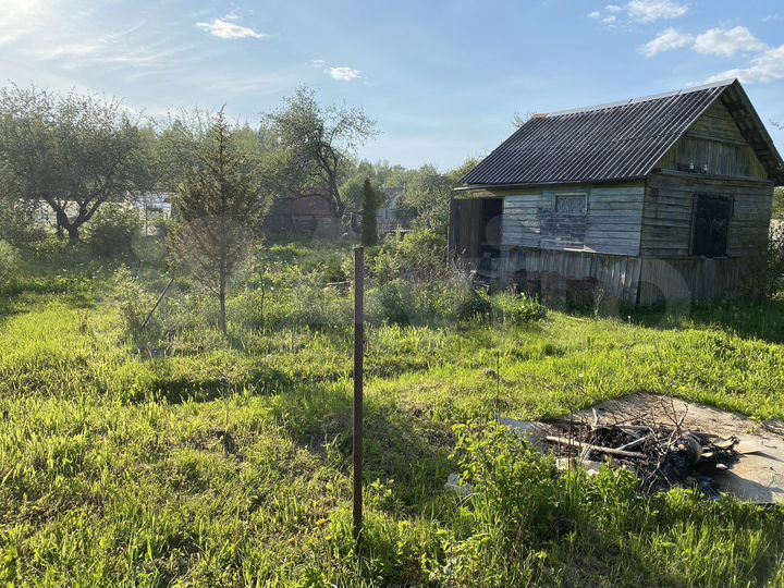 Дача 20 м² на участке 6 сот.