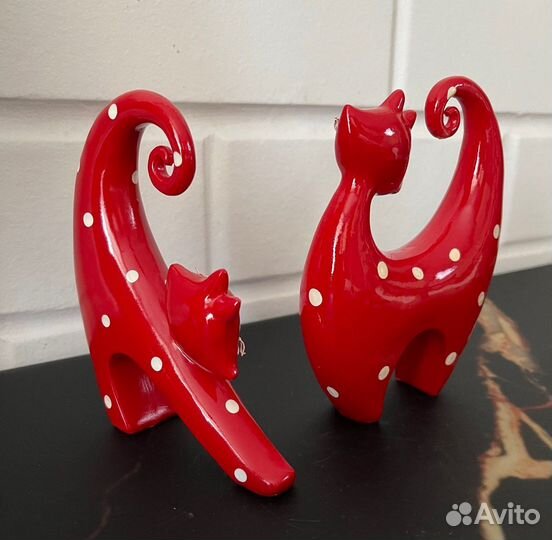 Статуэтка «Кошечка», арт. 00002, цвет: Красный