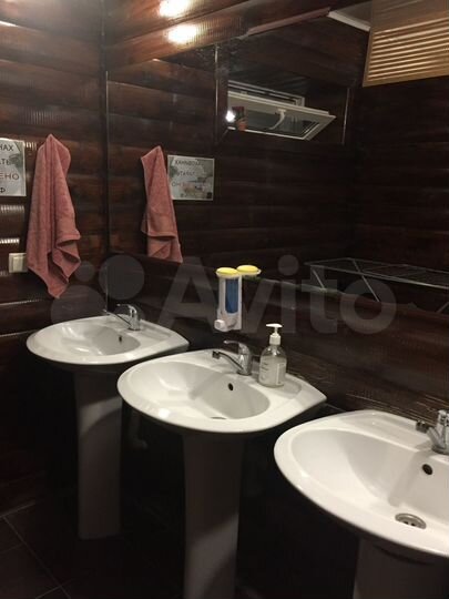 Комната 15 м² в 5-к., 1/2 эт.