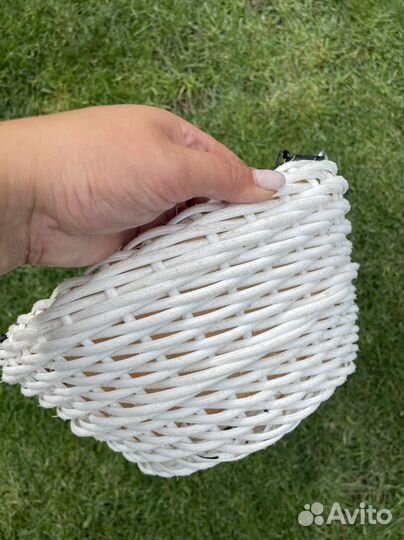 Подвесное кашпо из ротанга