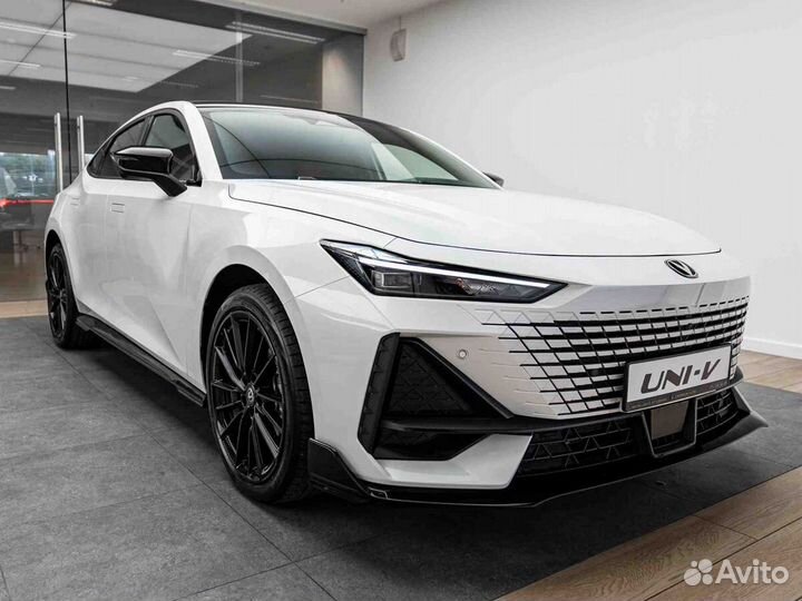 Changan UNI-V 1.5 AMT, 2024