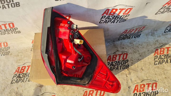 Фонарь правый Toyota Rav 4 v30