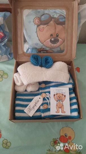 Костюм вязаный детский,можно подарить в подарок