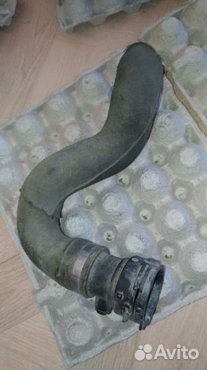 Фитинг на радиатор ауди 4G0122293P