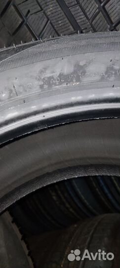 Roadstone Winguard Ice 215/55 R17 94Q