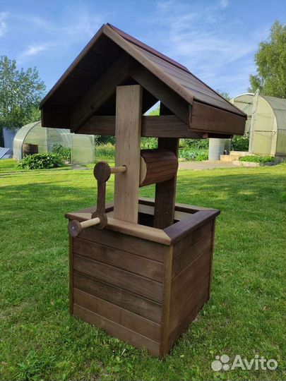 Колодец декоративный