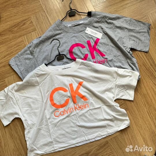 Оригинал женская Футболка Кроп-топ Calvin Klein