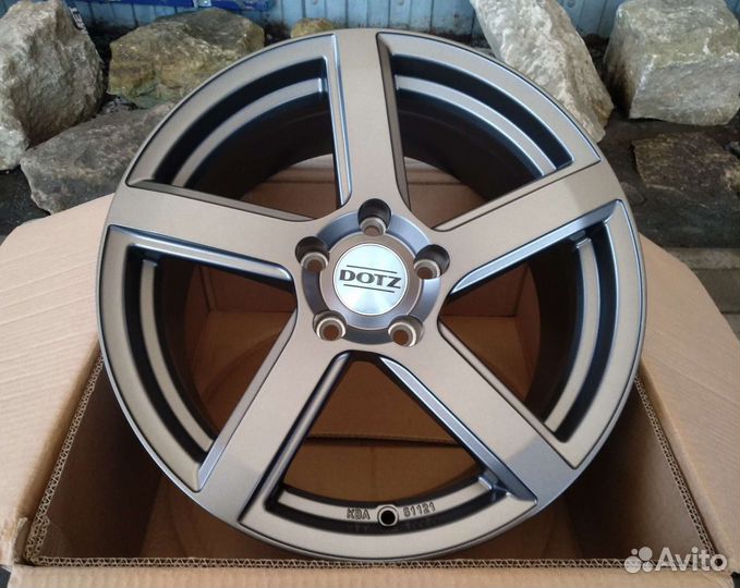 Литьё Dotz (Germany) r-17 (5x114,3) новое 4 шт