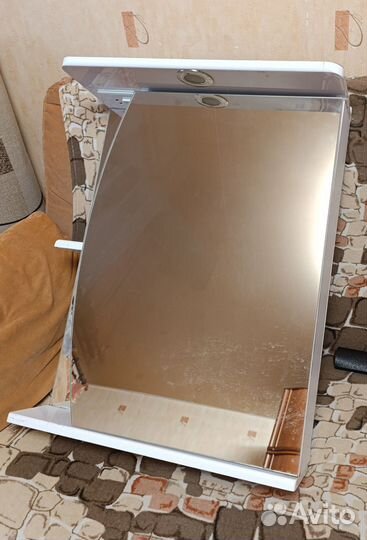 Шкафчик с подсветкой для ванной