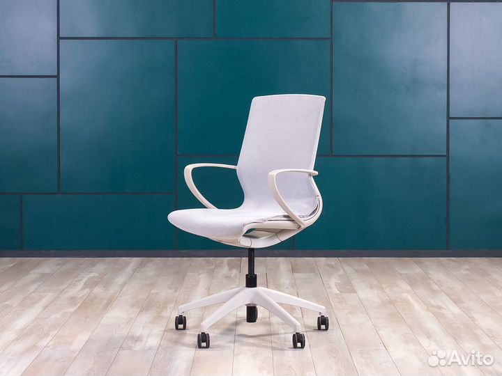 Компьютерное кресло