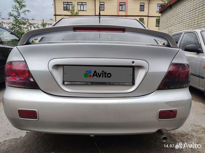 Mitsubishi Lancer 2.0 МТ, 2005, битый, 205 000 км