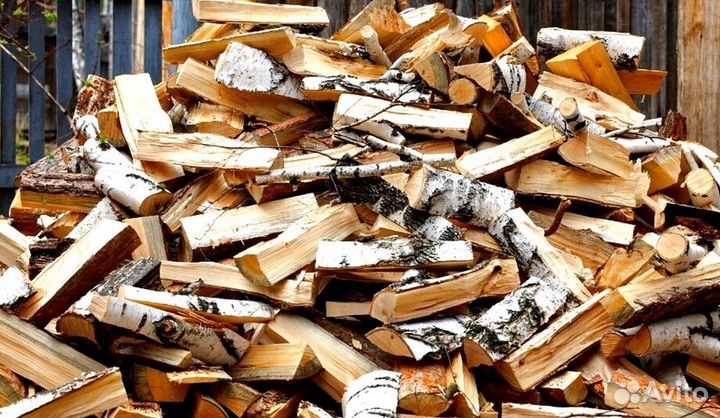 Дрова рядом