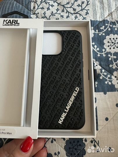 Чехол на 15 pro max karl lagerfeld