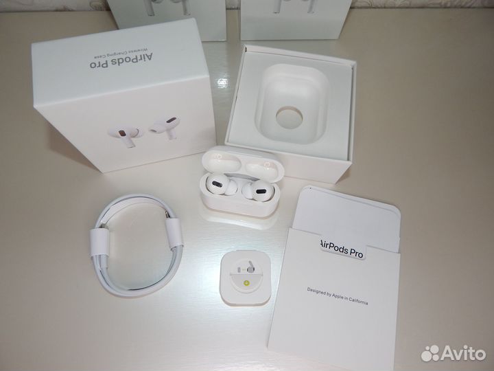 Беспроводные наушники AirPods PRO