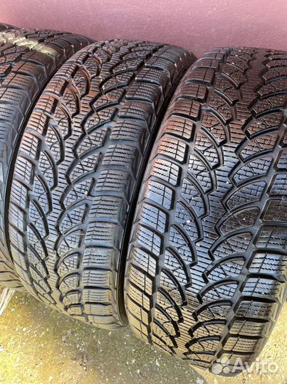 Bridgestone Blizzak DM-V1 205/55 R16