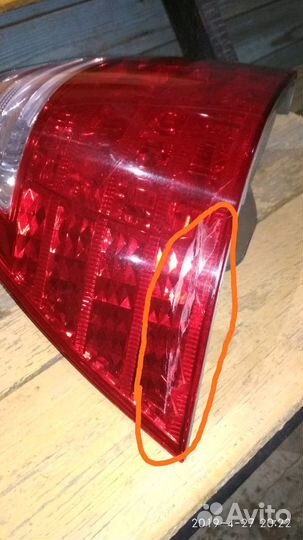 Фонарь задний левый на Toyota Corolla