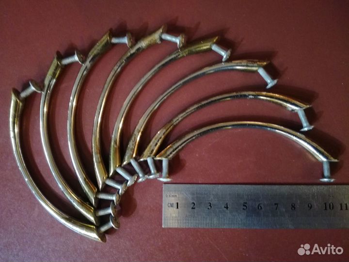 Мебельная фурнитура (ручки, ножки, шарниры)