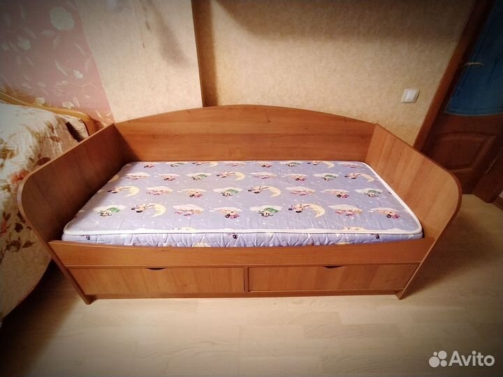 Кровать детская 160 х 70 см с матрацем