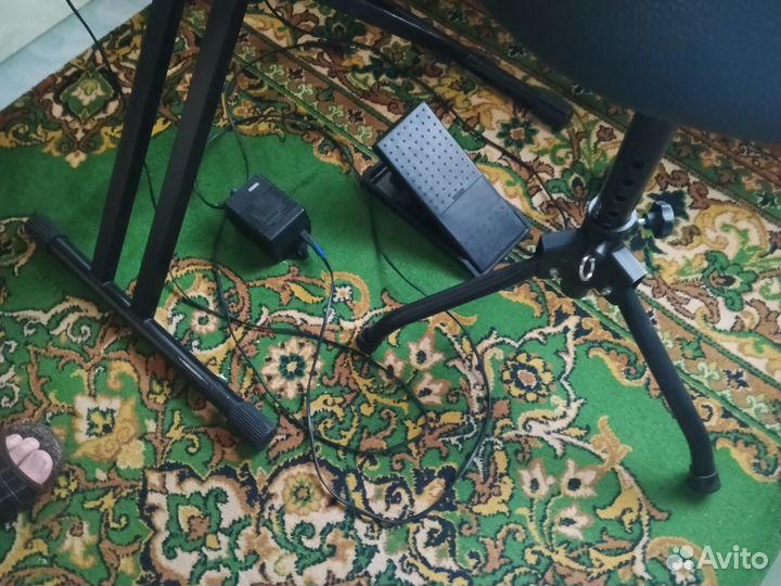 Yamaha PSR-640+стойка+стульчик+ педаль 