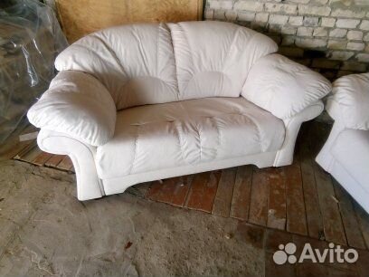 Перетяжка и ремонт мягкой мебели