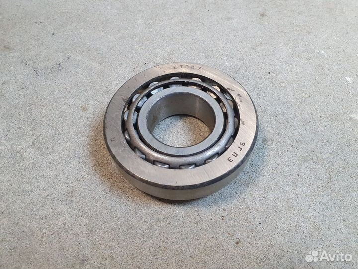 Подшипник 27307 шкворня поворотного кулака Газ-66