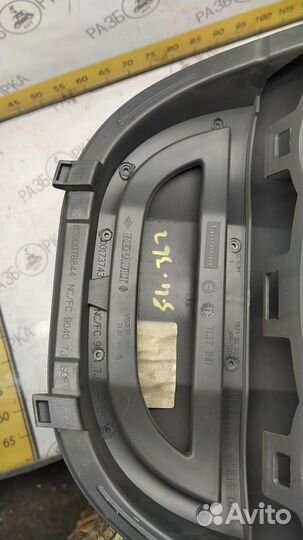 Накладка комбинации приборов Renault Megane 2