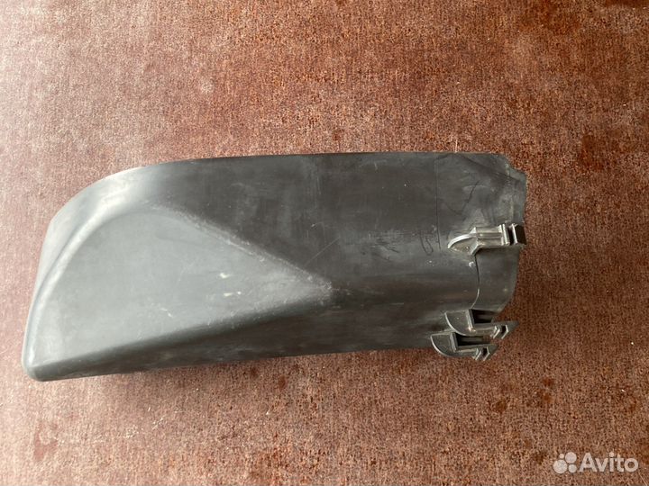 Воздуховод левый е 53