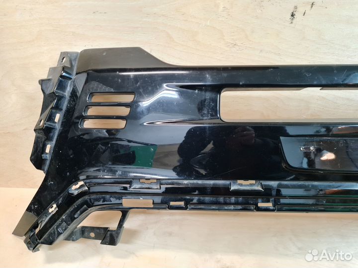 Накладка бампера Mitsubishi Outlander