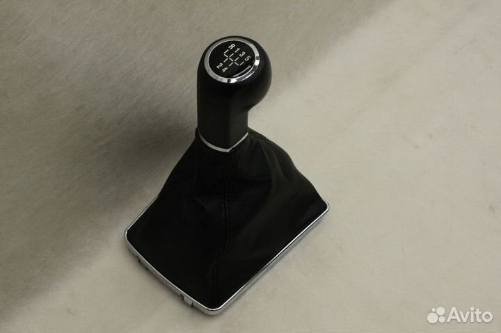 Ручка МКПП 5ст черная строчка Опель Астра Н (h)