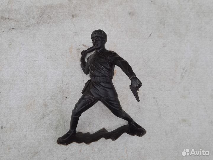 Пластмассовые советские солдатики