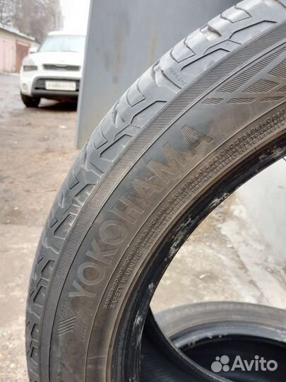 Yokohama Advan Sport V103 235/50 R19