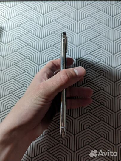 iPhone X, 64 ГБ