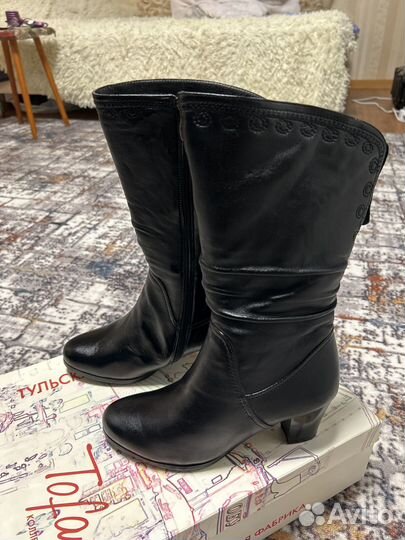 Зимние женские сапоги 38