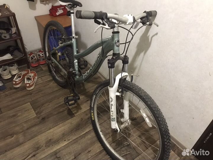 Marin Redwood Step-Thru (2011)