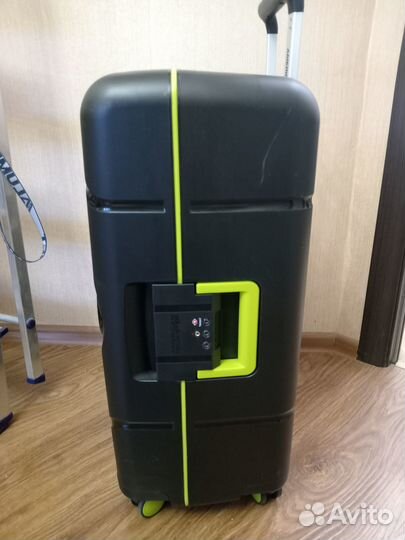 Чемодан American tourister Trigard 66 см